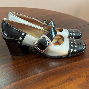 VTG Black and Gray Mary Jane Fanfares Spectator Heels 5